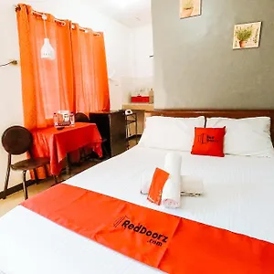 2* Hotel Reddoorz @ Gaea's